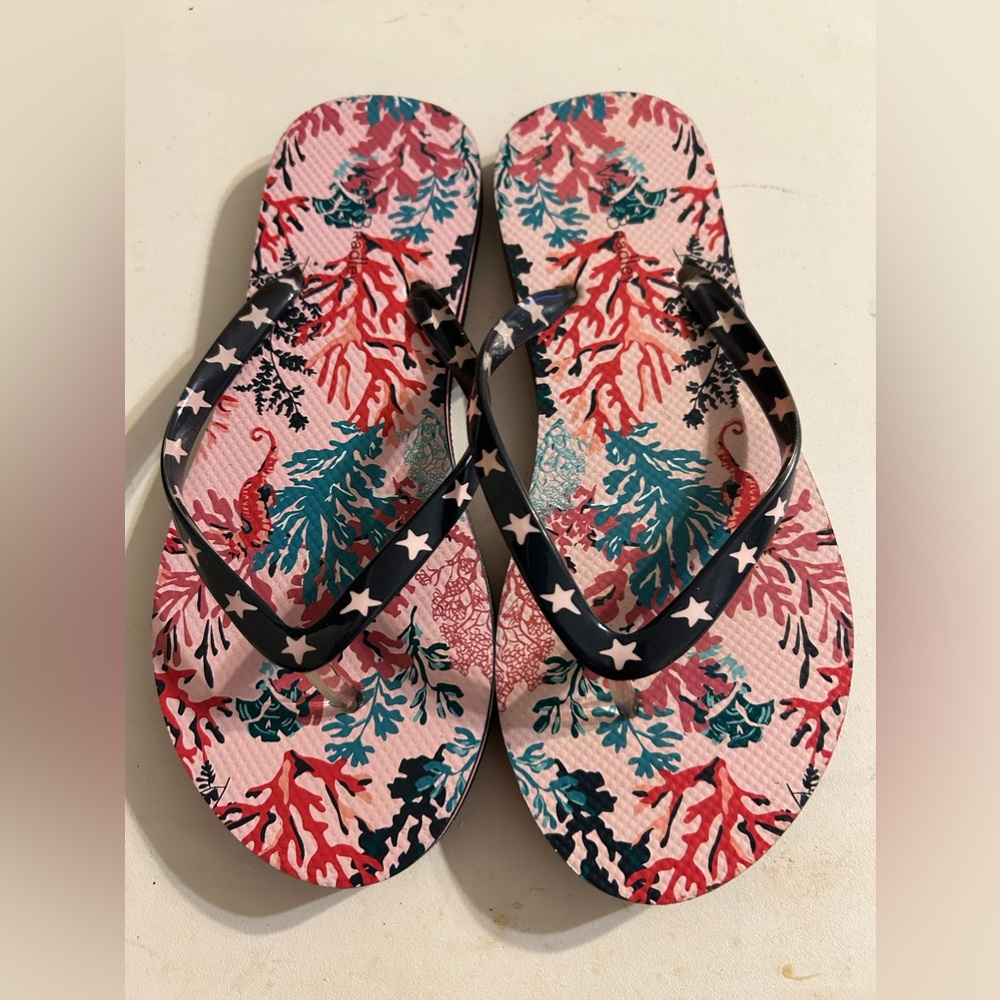NWOT Vera Bradley Flip Flops Shore Thing Coral Medium seahorse ocean beach
